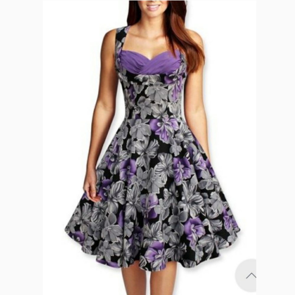 🆕⭐ 1950's Purple floral vintage style dress - Picture 2 of 5
